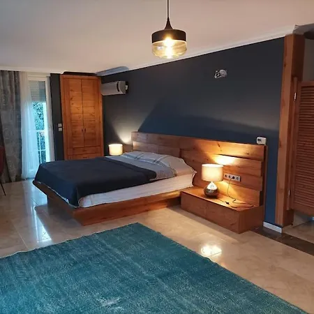 Modern House In Perfect Location 4*